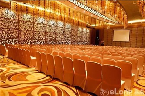 中山永安新城皇冠假日酒店