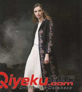 秋天這樣穿搭衣服，干凈利落，超級(jí)好看