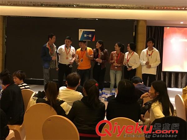 卓眾打印機(jī)租賃服務(wù)商參加網(wǎng)絡(luò)營(yíng)銷操作班