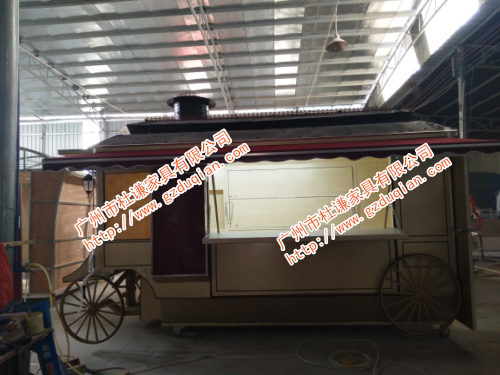 廣州市體育西定做的移動售賣車圖片_歐式豪華售賣車