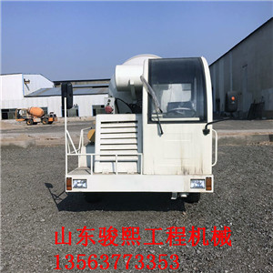 優(yōu)質(zhì)四不像混凝土攪拌車(chē) 輪式2-4方水泥攪拌罐車(chē) 質(zhì)量保證