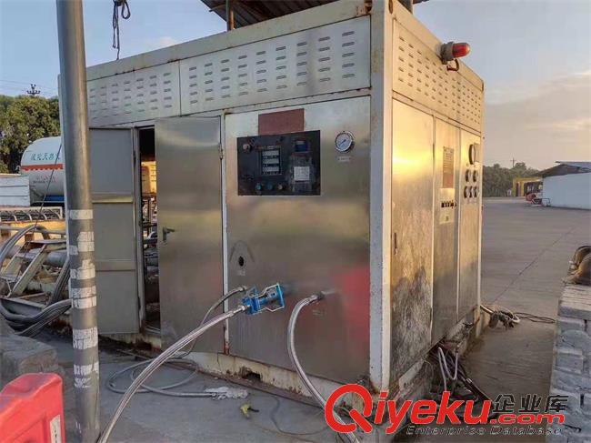 富瑞特11年整體加液撬 一泵雙機(jī) 正在使用中 手續(xù)齊全