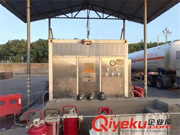 富瑞特11年整體加液撬 一泵雙機 正在使用中 手續齊全