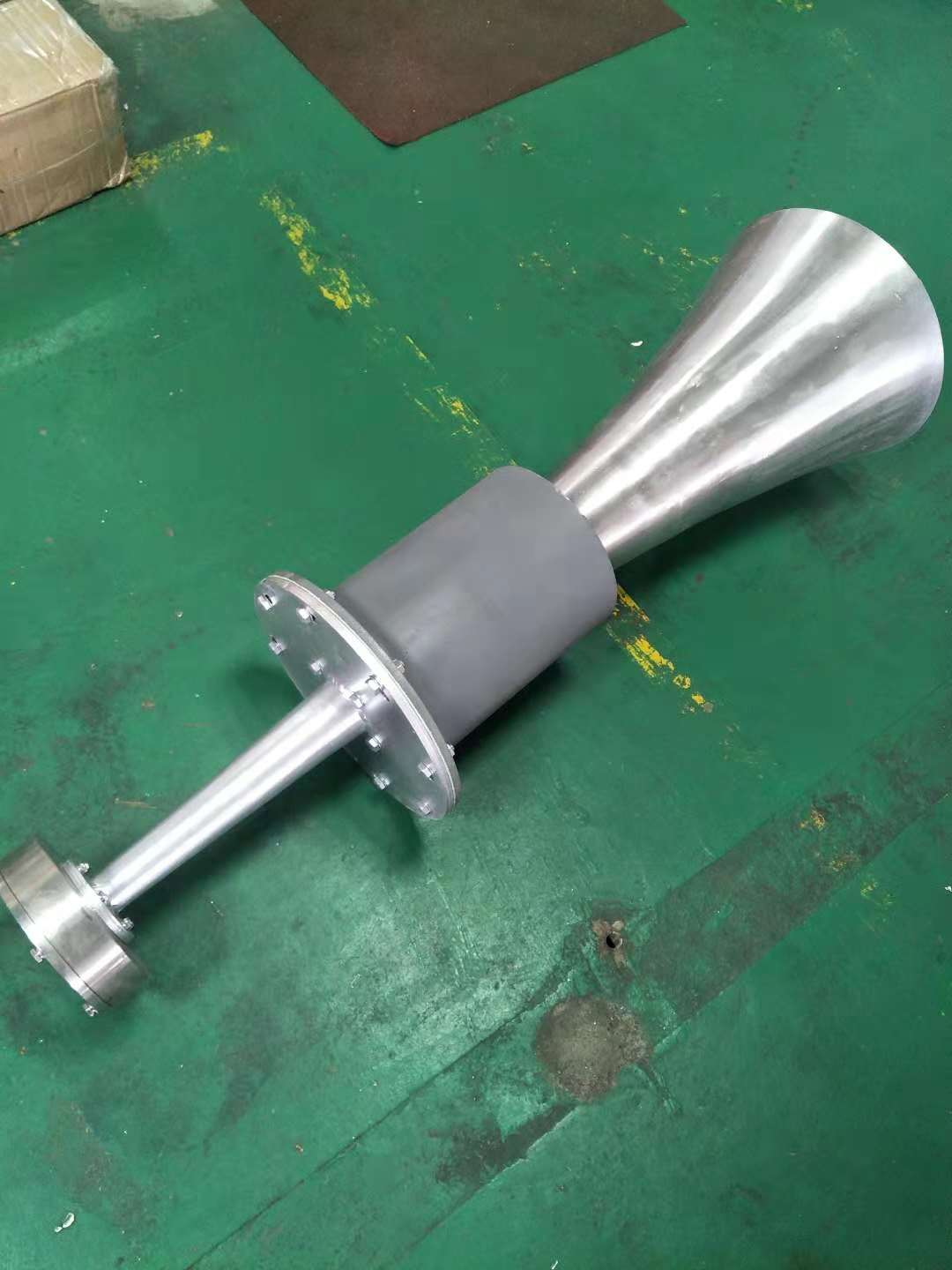 上海碩馨發(fā)電廠催化劑聲波清灰器