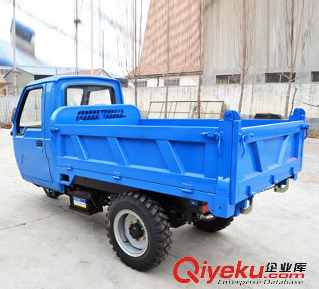 供應山東銳鋼液壓翻斗三輪車 2噸農(nóng)用三輪車