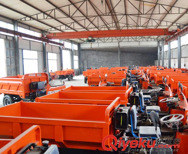 山東銳鋼小型路沿石開(kāi)溝機(jī) 鏈?zhǔn)介_(kāi)溝機(jī) 管道挖溝機(jī)