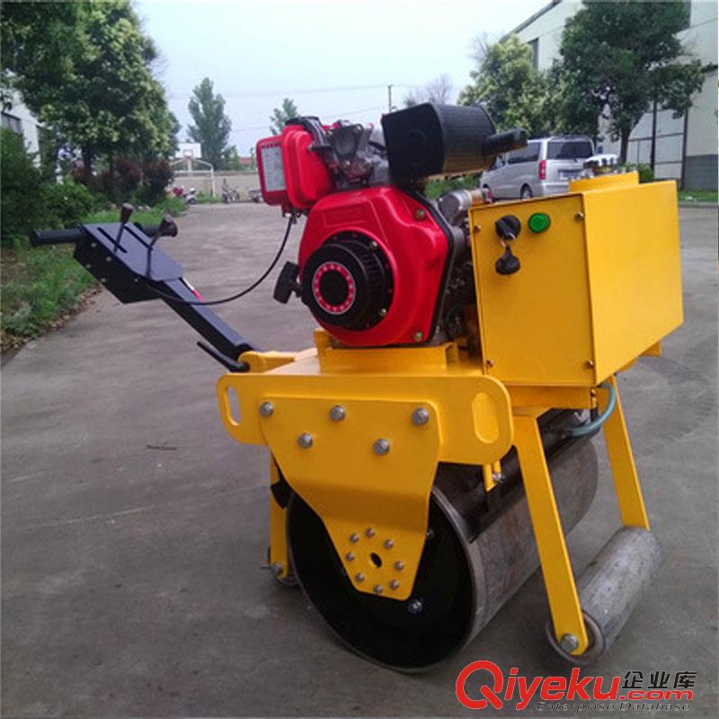 推薦山東銳鋼全液壓壓路機(jī) 50型小型壓路機(jī) 現(xiàn)貨批發(fā) 