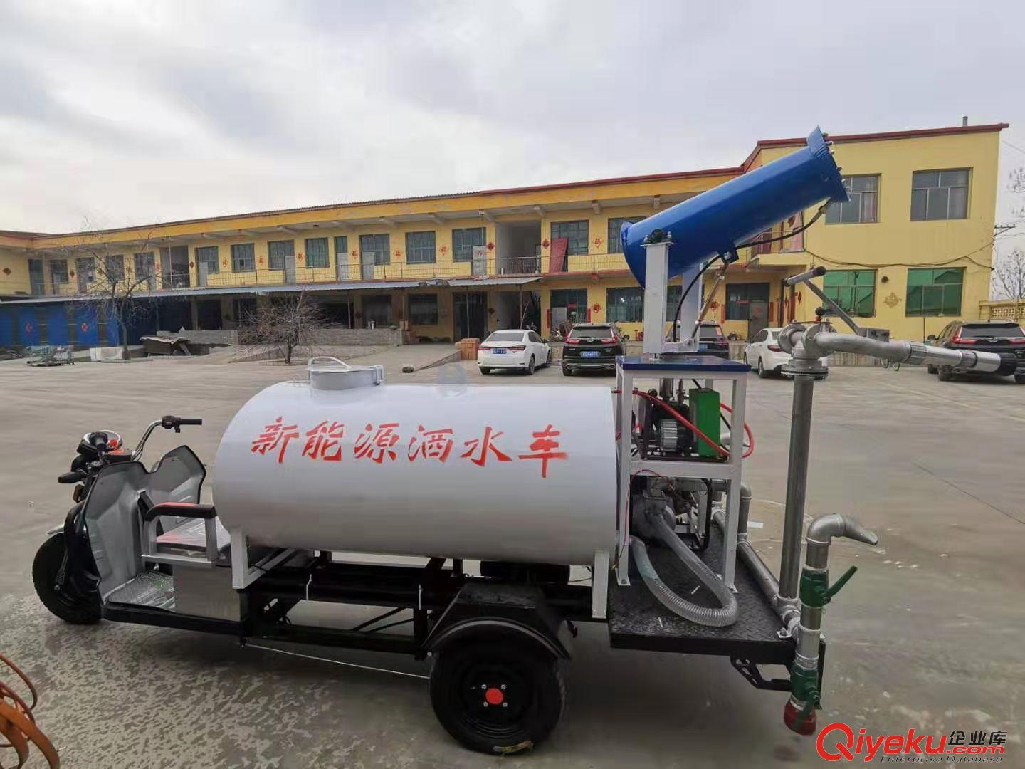供應山東銳鋼150型新能源灑水車原始圖片3