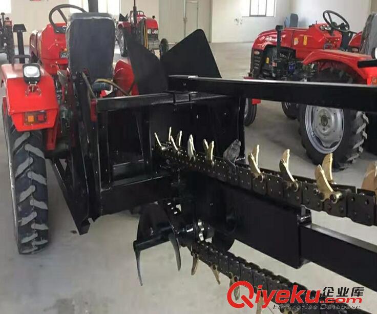 山東銳鋼拖拉機(jī)開溝機(jī) 工程開溝機(jī)原始圖片2
