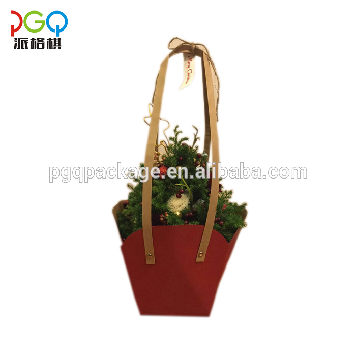 Creative packaging kraft paper bag with handle