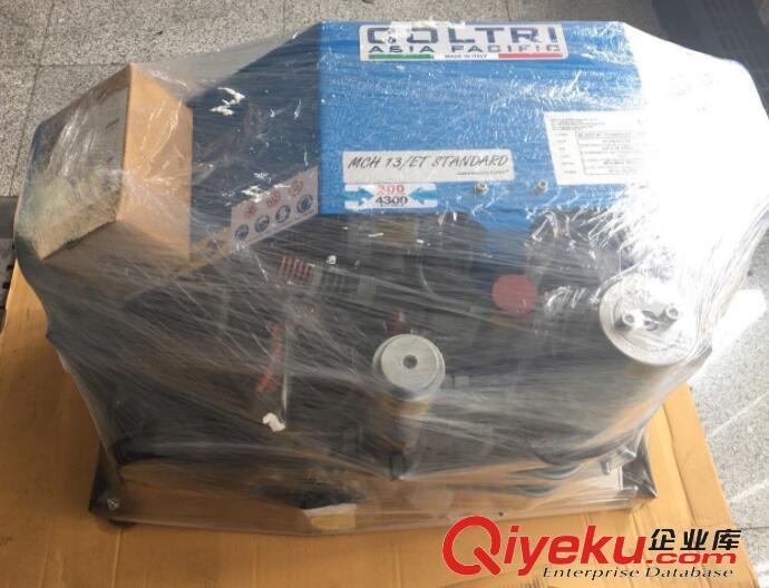 意大利科爾奇MCH13/ET呼吸空氣壓縮機(jī)  215L/min原始圖片2