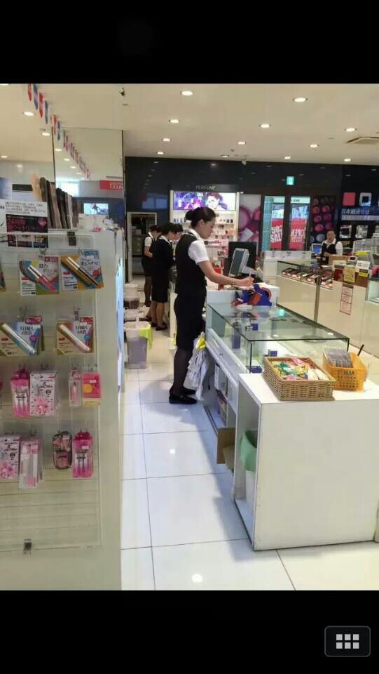 日本免稅店銷售員